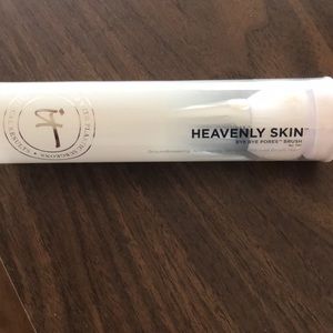 IT Cosmetics Bye Bye Pores Brush NIB